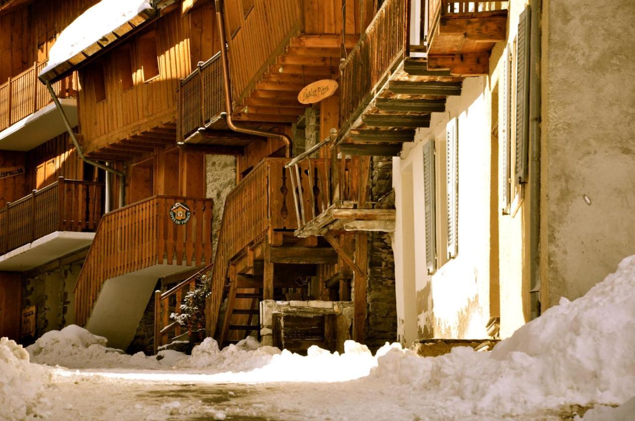 Two Bedroom Apartment La Voute, Chandon Near Meribel - Sleeps 4 Adults Or 2 Adults And 3 Children Les Allues Exteriör bild