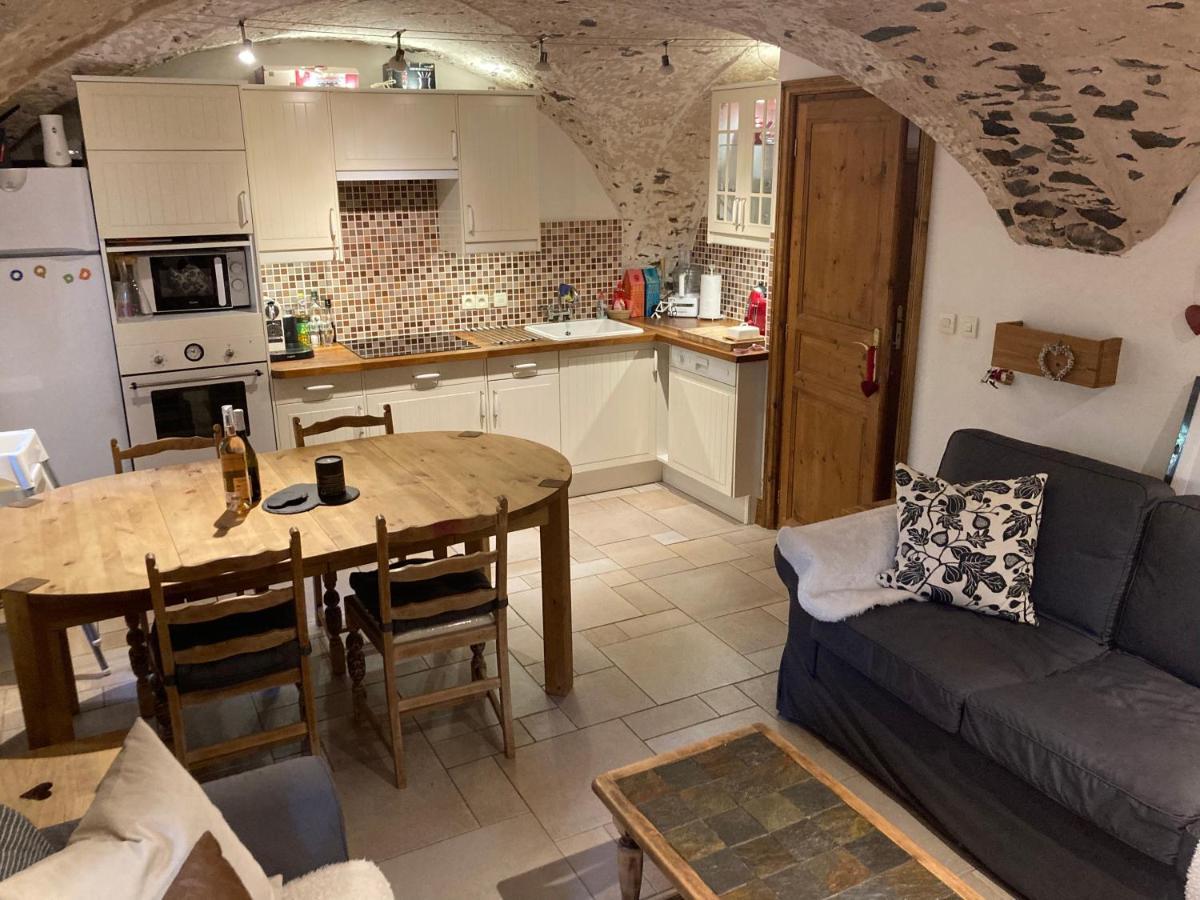 Two Bedroom Apartment La Voute, Chandon Near Meribel - Sleeps 4 Adults Or 2 Adults And 3 Children Les Allues Exteriör bild